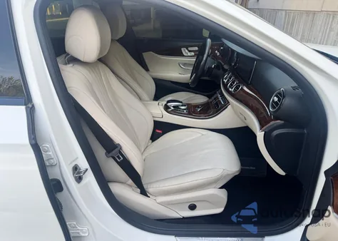 2019 Mercedes-Benz E 300 4Matic from USA, damaged, VIN WDDZF4KB0KA608079